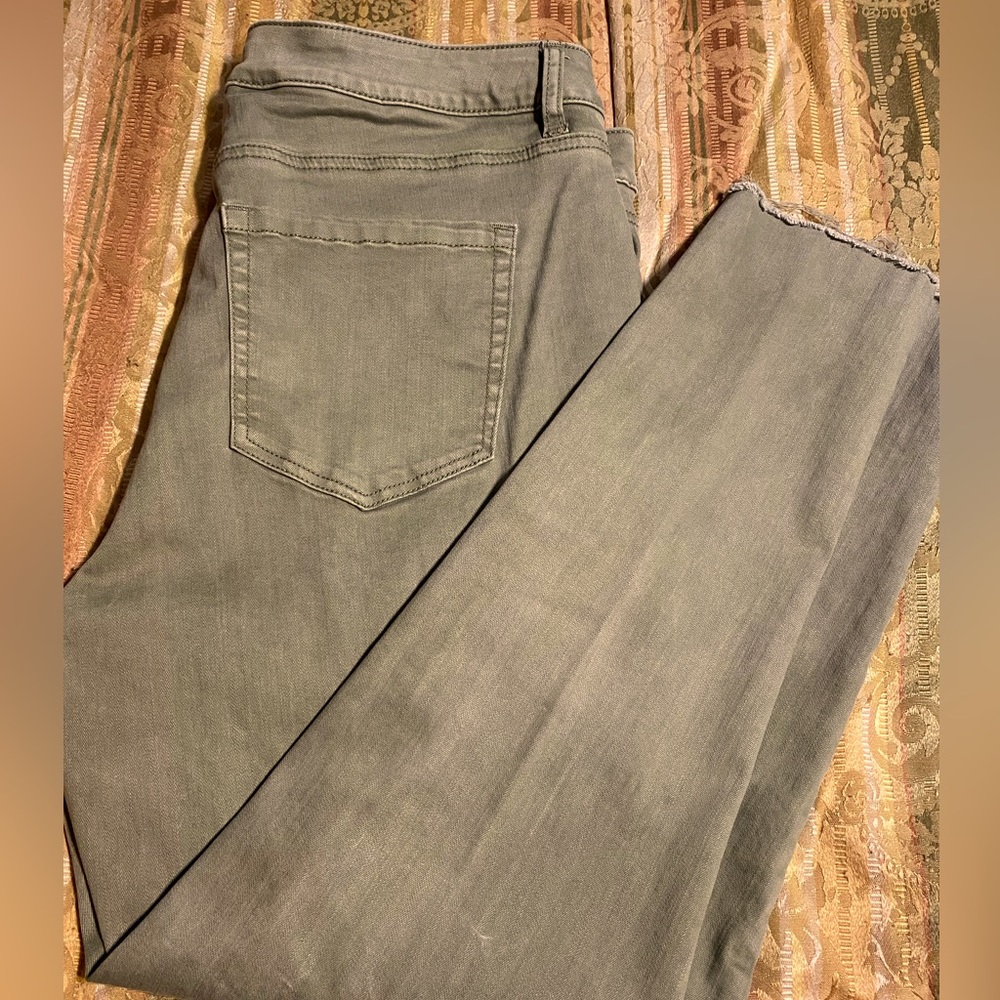 Lane Bryant stretch skinny light green jeans size 16